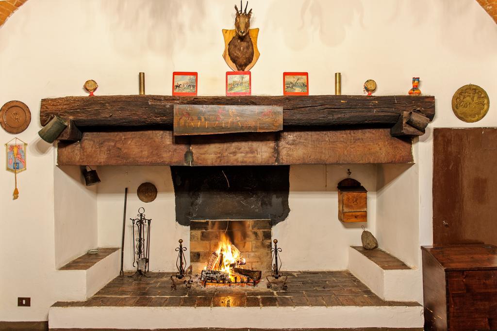 בית הארחה טוריטה די סיינה 	Tenuta Di Petriolo מראה חיצוני תמונה